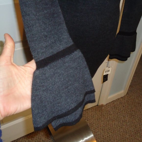 Sweater Dress NWT Size Small - Picture 9 of 12